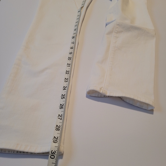 💥2/$40💥 J Brand 811 mid-rise skinny size 29 - Picture 8 of 8